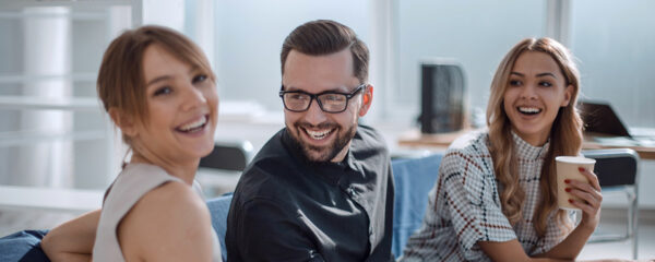 Grudniowa promocja: Przyjdź ze znajomymi i odbierzcie 20% rabatu.